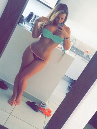  Holly Hagan 