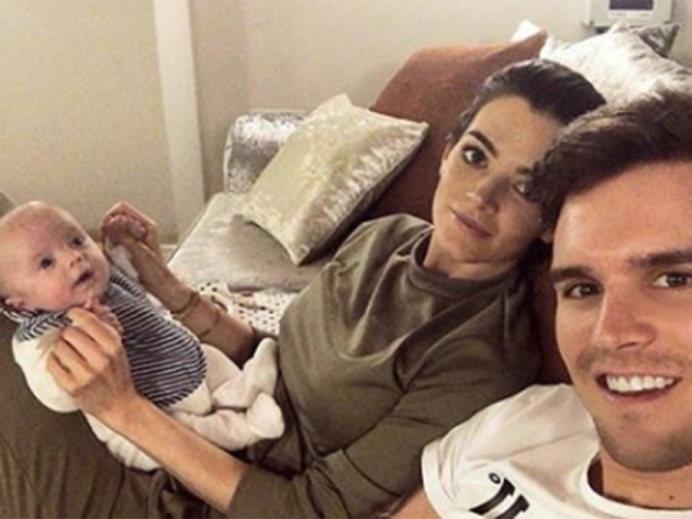  Les mains en l'air si tu t'amuses 