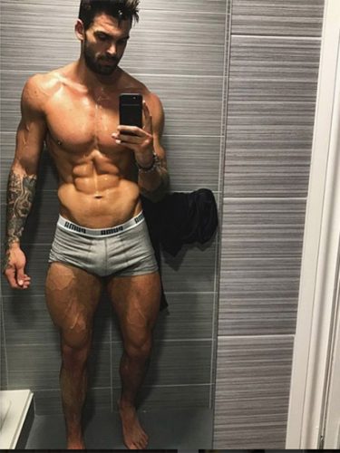  Love Island 2018 Adam Collard topless 