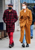 Katie Holmes et Emilio Vitolo Jr se promènent à New York