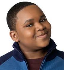 صورة طفولة دوك شو واحدة في disneychannel.wiki.com