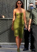 Eiza Gonzalez est magnifique dans une robe verte moulante alors qu'elle arrive aux studios Jimmy Kimmel Live à Los Angeles