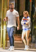 Elsa Pataky et Chris Hemsworth vu partir après avoir assisté à la fête d'anniversaire d'un ami au Crown Hotel à Sydney, Australie