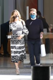 Zulay Henao - Shopping à l'Apple Store de Beverly Hills 21/03/2021 Zulay Henao - Shopping à l'Apple Store de Beverly Hills 21/03/2021
