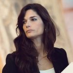 السيرة الذاتية لكلارا سيرا