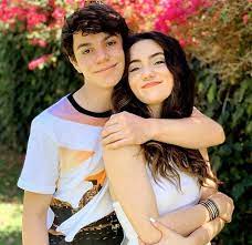 Jentzen Ramirez مع أخته