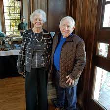 ليزلي جوردان مع والدته