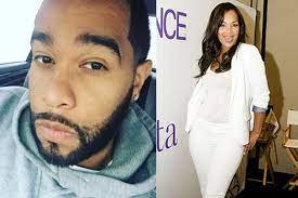 ليزاراي مكوي وكينجي بيس