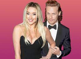 سام هيوجان مع صديقته السابقة ايمي